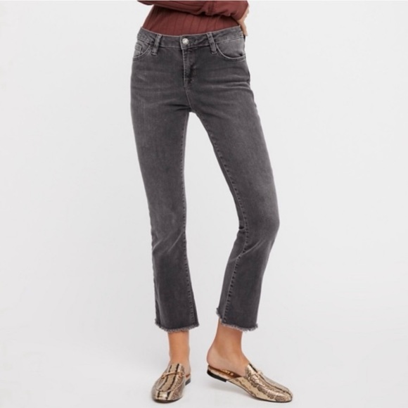 Free People Denim - Free People High Rise Straight Leg Frayed Raw Hem Gray Cropped Jeans